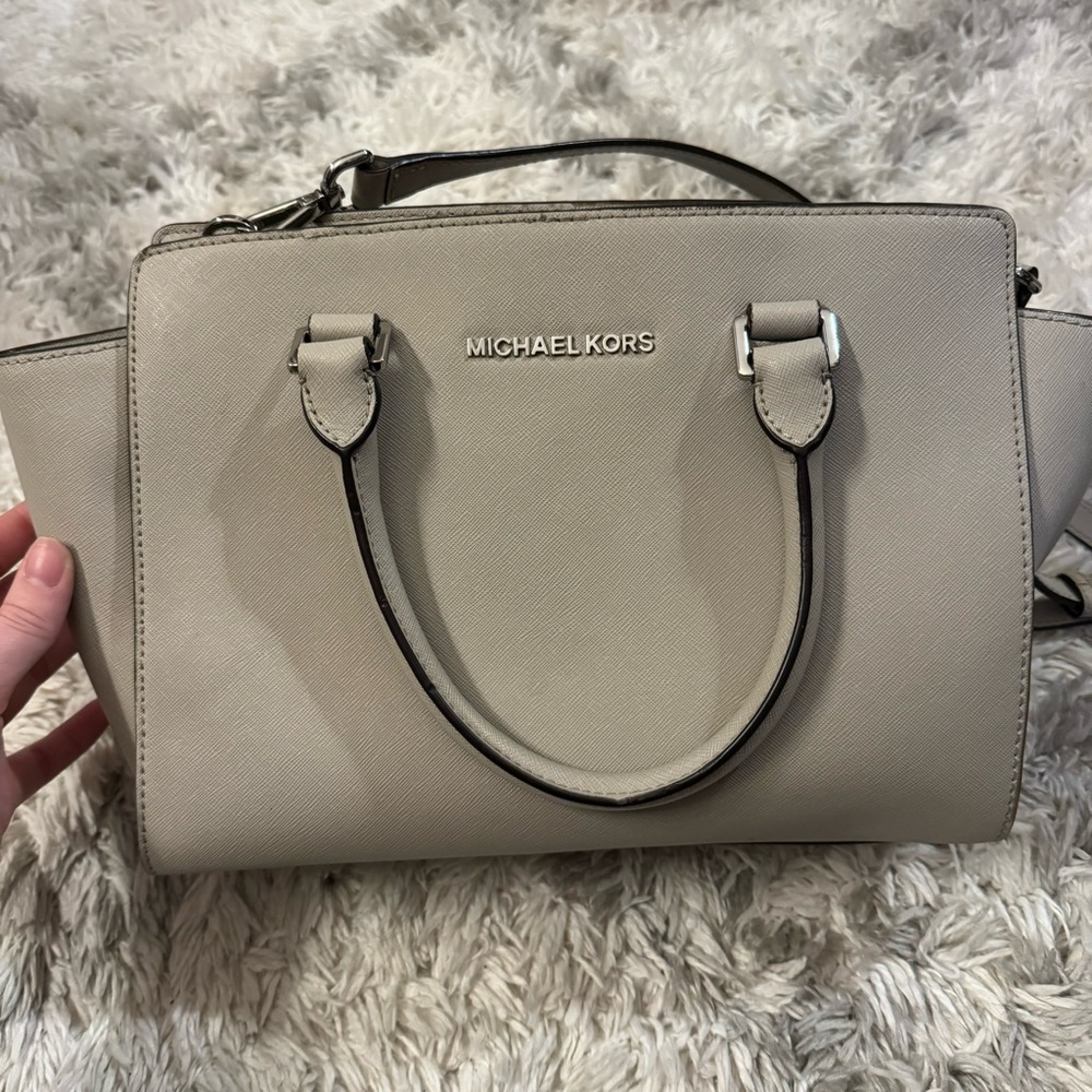 Michael Kors purse